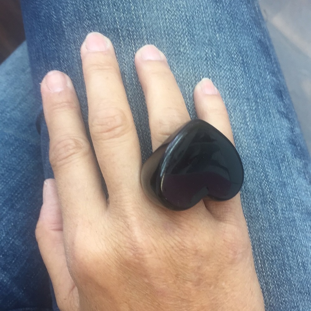 Black Heart statement ring 🖤 - Picture 7 of 8